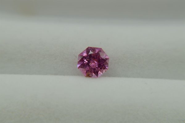 Strong Pink Sapphire - Octagon - 1.15 ct - COR authenticated
