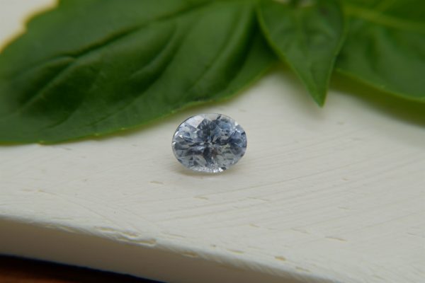 Vivid Sky Blue Ceylon Sapphire - Oval - 1.45 ct - COR authenticated