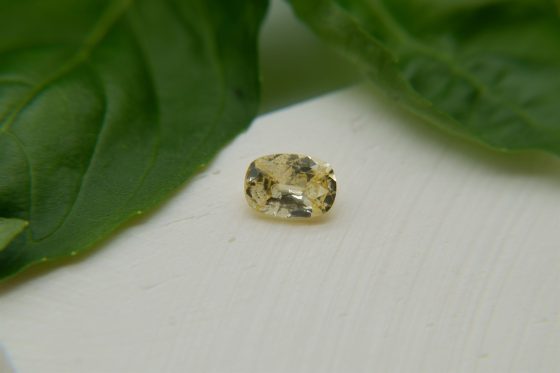 Lemon Yellow Sapphire - Rectangular - 0.90 ct