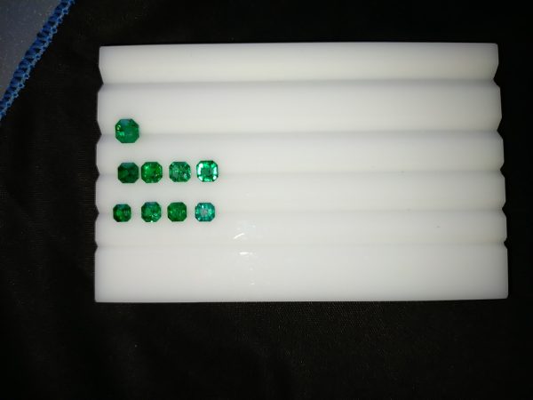9 Untreated Emerald Lot - Various - 2.50 ct - COR authenticated
