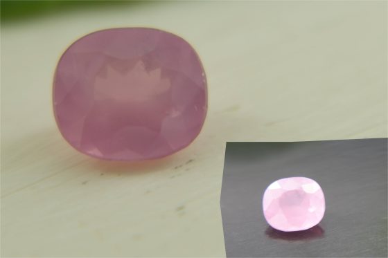 Rare: Neon Pink Mahenge Spinel - Cushion - 0.90 ct - COR authenticated