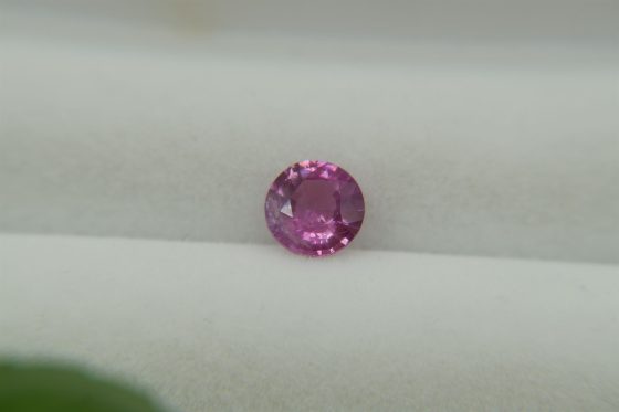 Strong Pink Sapphire - Round - 0.90 ct - COR authenticated